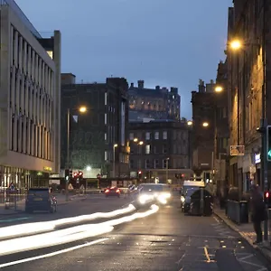 https://the-bridge-house-fountainbridge.edinburghhotelsuk.org