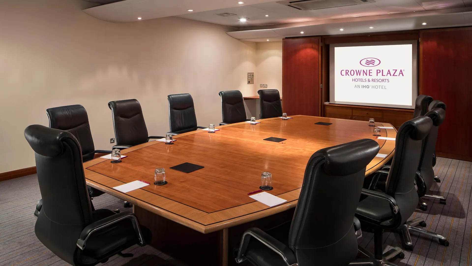 Crowne Plaza Nottingham By Ihg Hotel