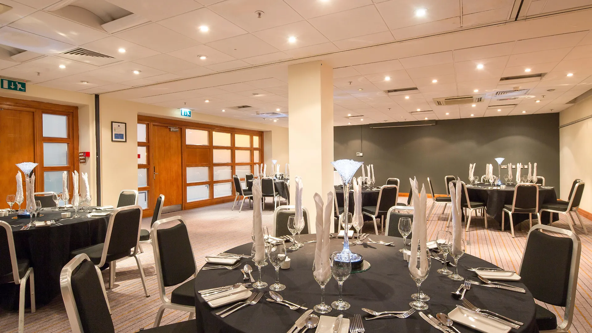 Crowne Plaza Nottingham By Ihg Hotel 4*,