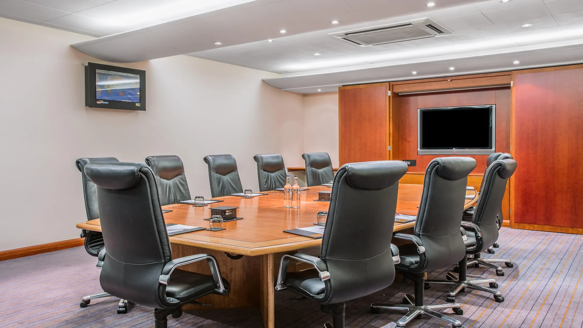 Crowne Plaza Nottingham By Ihg Hotel