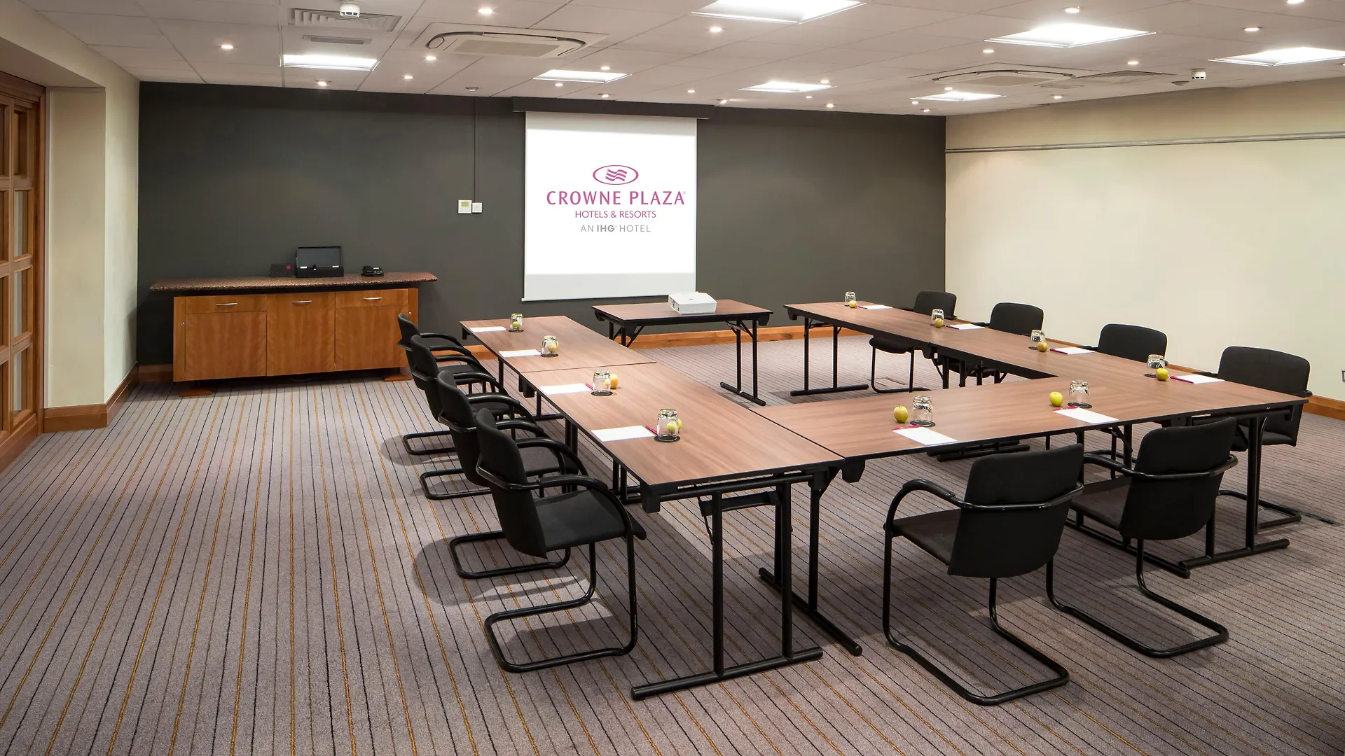 Crowne Plaza Nottingham By Ihg Hotel 4*,  United Kingdom