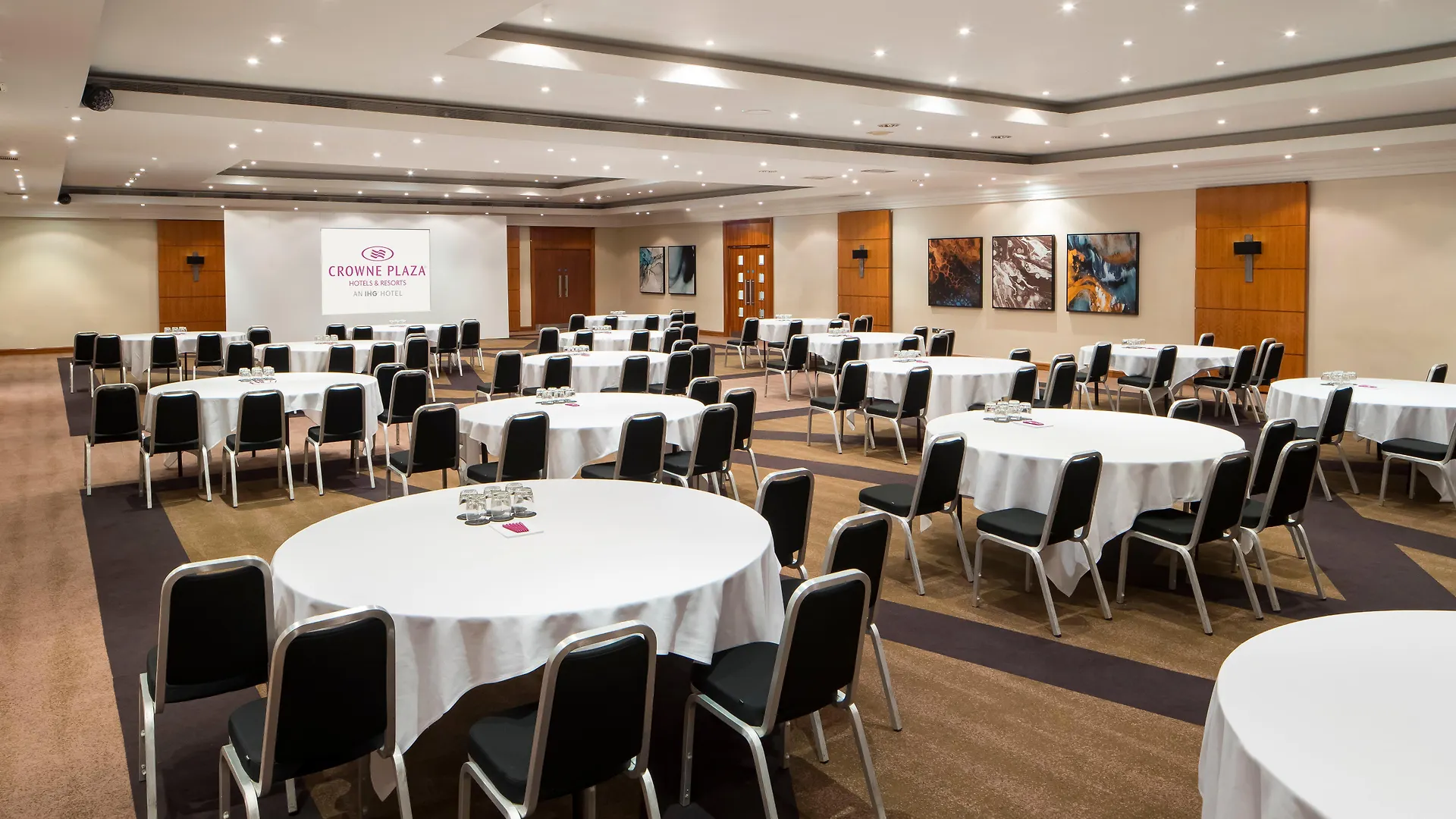 Crowne Plaza Nottingham By Ihg Hotel