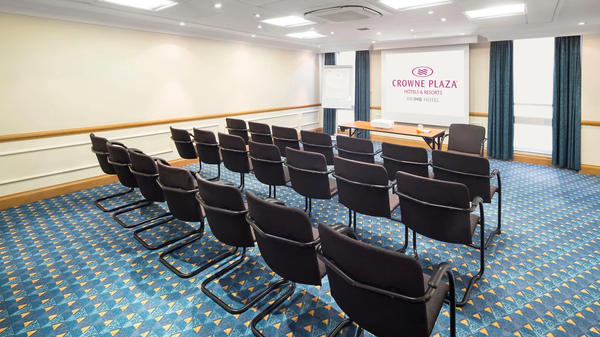 Crowne Plaza Nottingham By Ihg Hotel